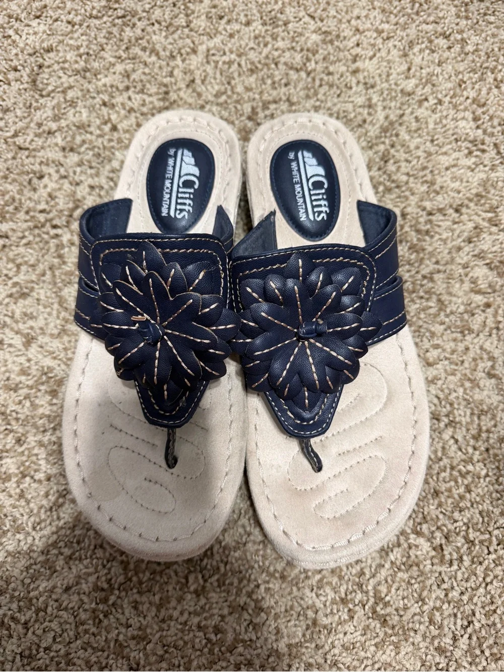Cliffs by WHITE MOUNTAIN Navy Floral Thong Sandals with Cream Footbed